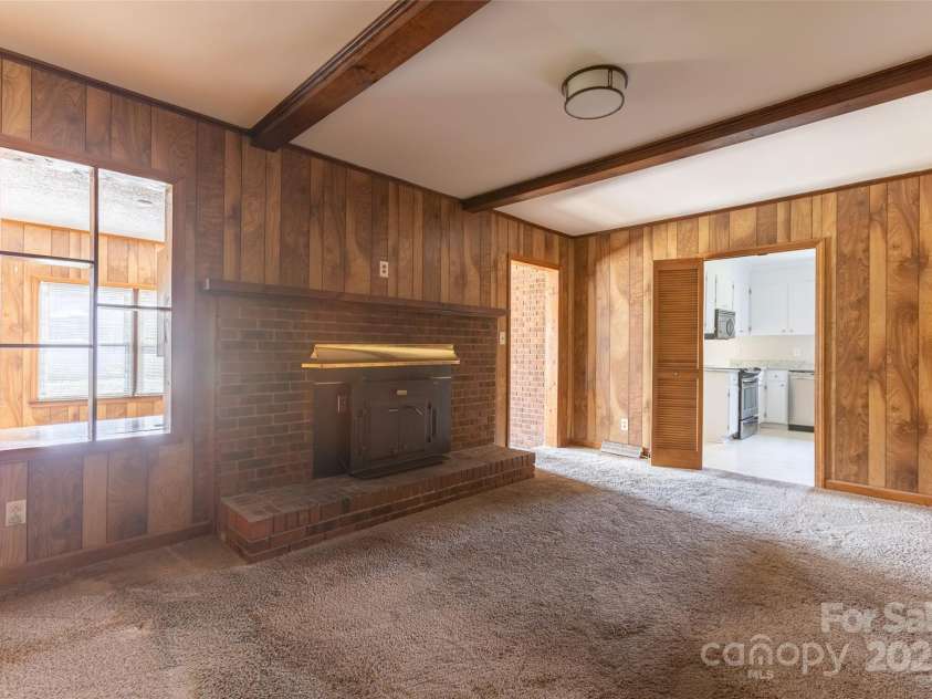 1280 Queensgate Street, Gastonia, NC 28054.  MLS# CAR4272559, YatesRealty ID 22518. 