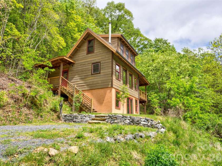 1146 Thomas Branch Road, Marshall, NC 28753.  MLS# CAR4374360, YatesRealty ID 22519. 