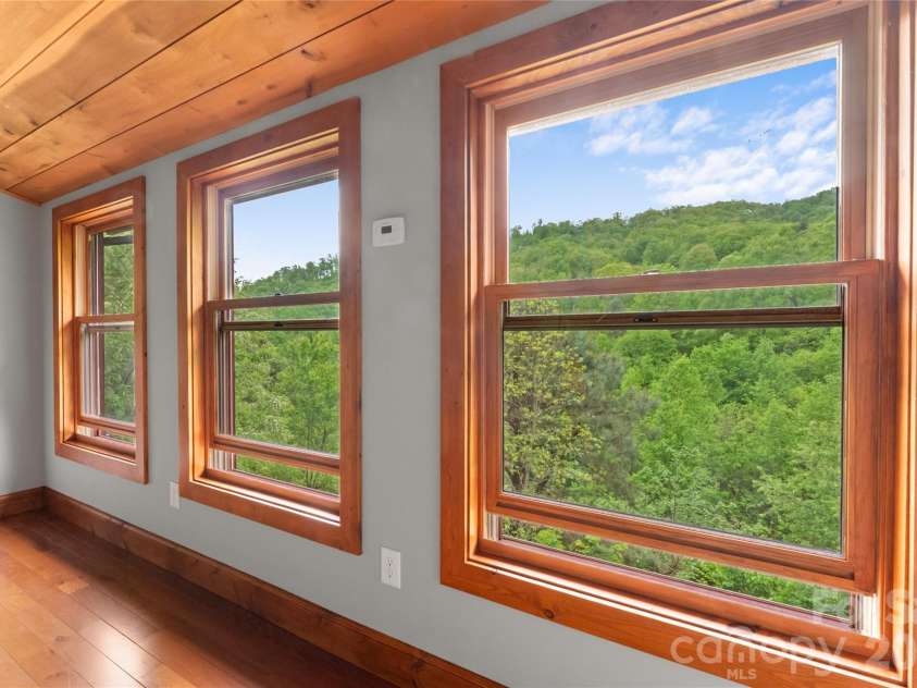 1146 Thomas Branch Road, Marshall, NC 28753.  MLS# CAR4374360, YatesRealty ID 22519. 