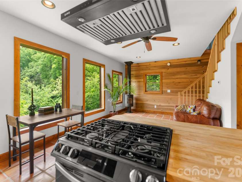 1146 Thomas Branch Road, Marshall, NC 28753.  MLS# CAR4374360, YatesRealty ID 22519. 