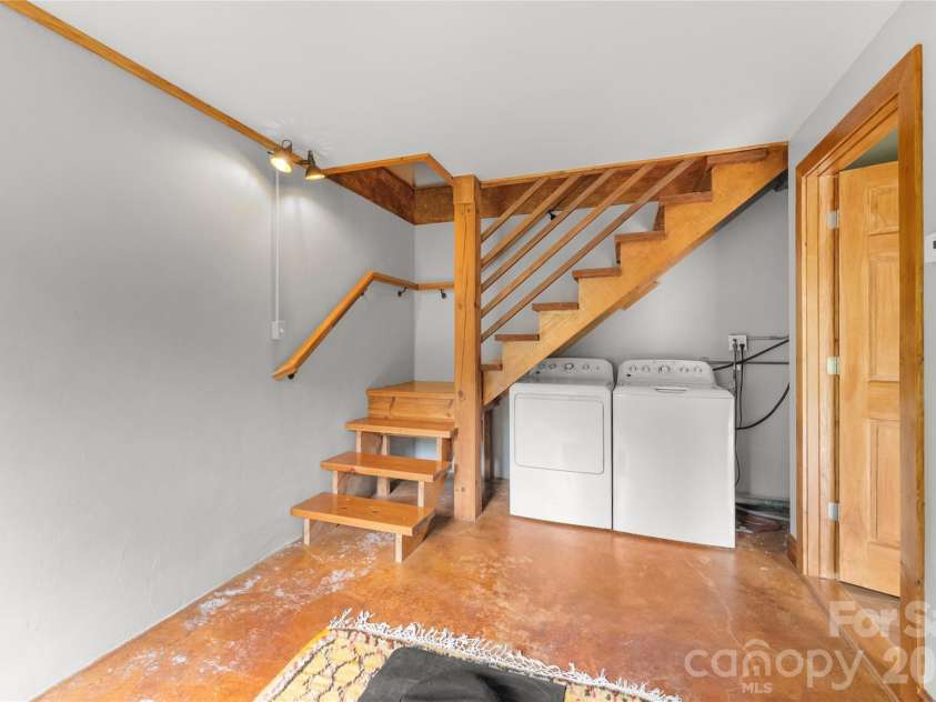 1146 Thomas Branch Road, Marshall, NC 28753.  MLS# CAR4374360, YatesRealty ID 22519. 