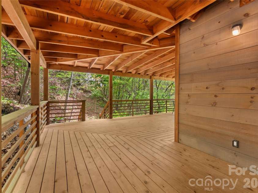 1146 Thomas Branch Road, Marshall, NC 28753.  MLS# CAR4374360, YatesRealty ID 22519. 