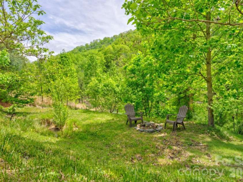 1146 Thomas Branch Road, Marshall, NC 28753.  MLS# CAR4374360, YatesRealty ID 22519. 