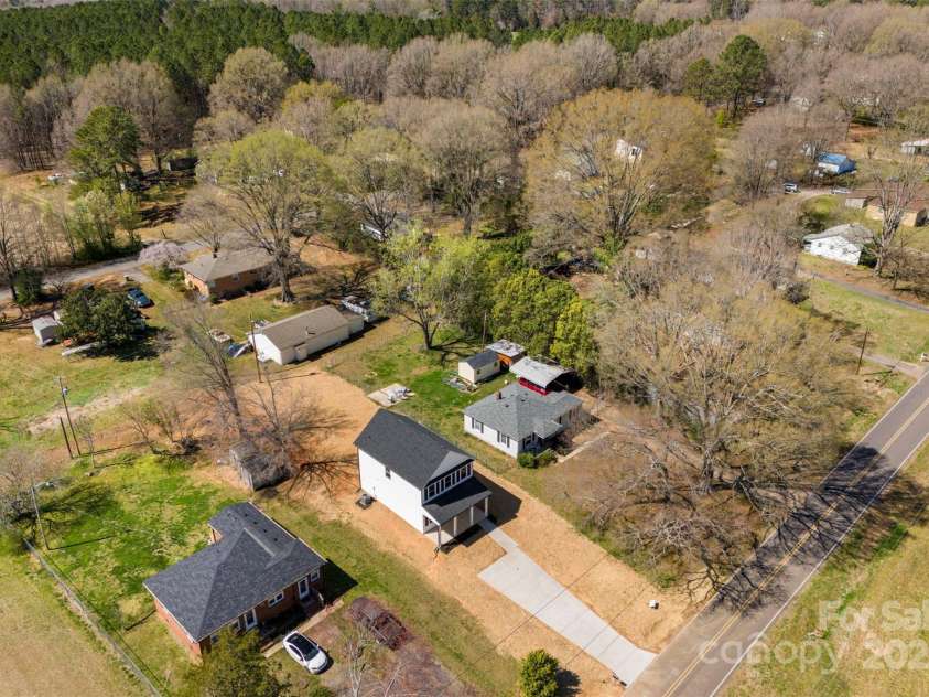 925 Marys Grove Road, Cherryville, NC 28021.  MLS# CAR4273910, YatesRealty ID 22519. 