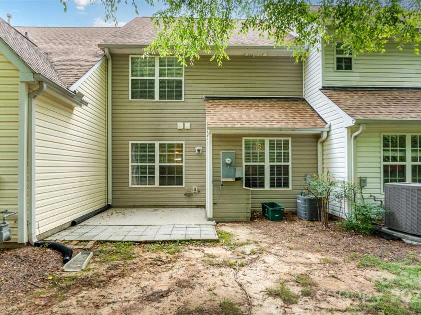 10421 Columbia Crest Court, Charlotte, NC 28270.  MLS# CAR4255095, YatesRealty ID 22520. 