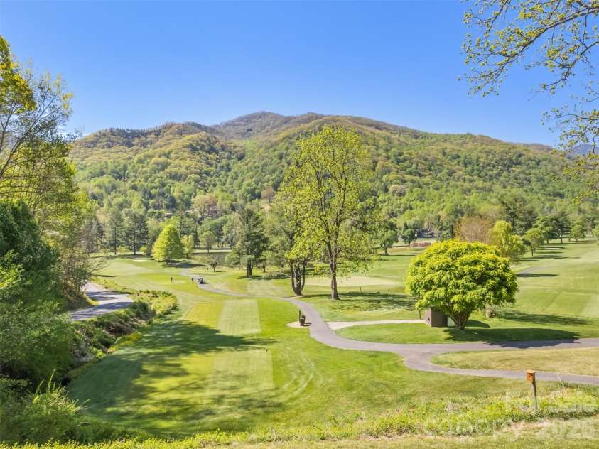 9 Golfview Drive, Maggie Valley, NC 28751.  MLS# CAR4374732, YatesRealty ID 22520. 