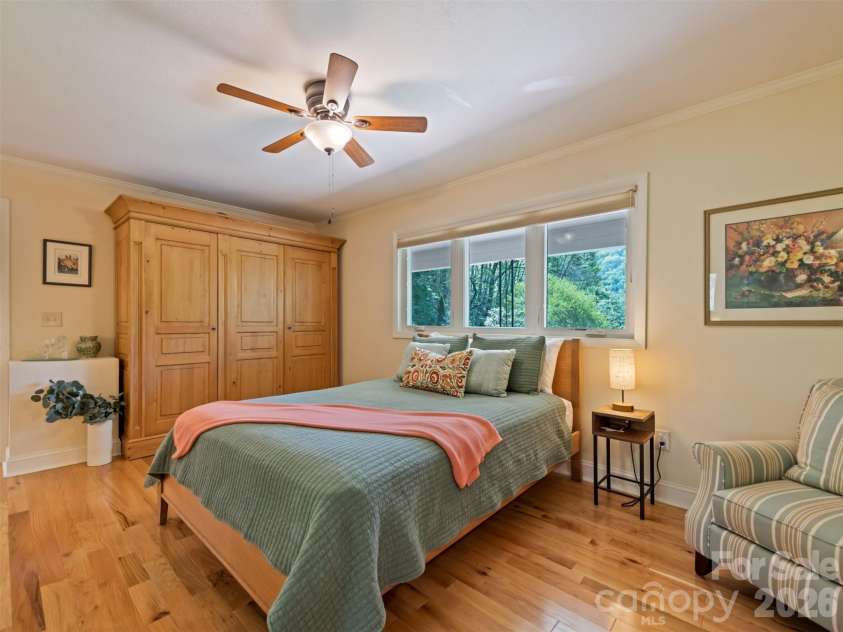 9 Golfview Drive, Maggie Valley, NC 28751.  MLS# CAR4374732, YatesRealty ID 22520. 