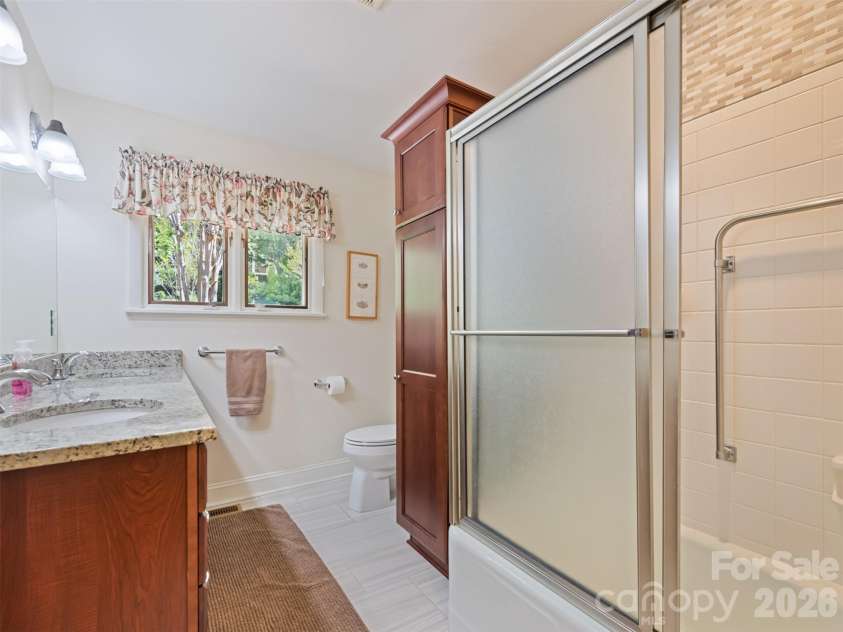 9 Golfview Drive, Maggie Valley, NC 28751.  MLS# CAR4374732, YatesRealty ID 22520. 