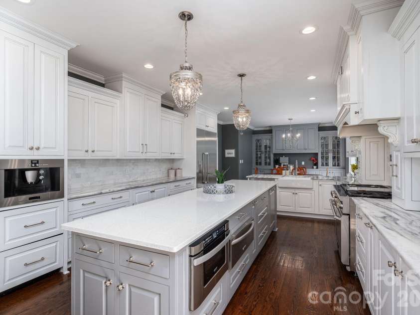 3636 Brentwood Drive, Gastonia, NC 28056.  MLS# CAR4349207, YatesRealty ID 22521. 