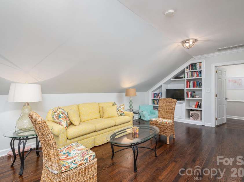 3636 Brentwood Drive, Gastonia, NC 28056.  MLS# CAR4349207, YatesRealty ID 22521. 