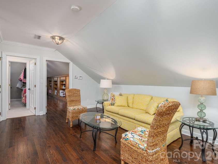 3636 Brentwood Drive, Gastonia, NC 28056.  MLS# CAR4349207, YatesRealty ID 22521. 