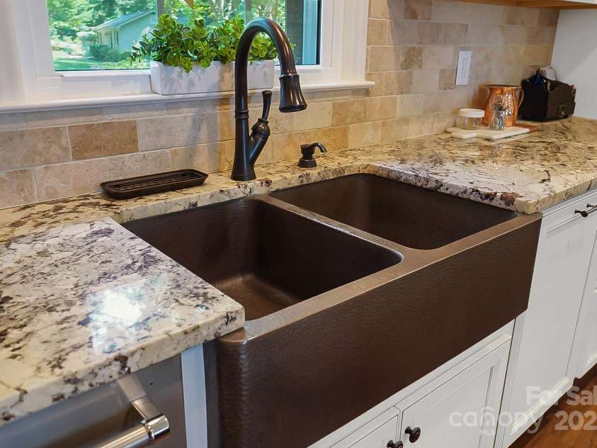 4485 River Oaks Road, Lake Wylie, SC 29710.  MLS# CAR4273028, YatesRealty ID 22521. 