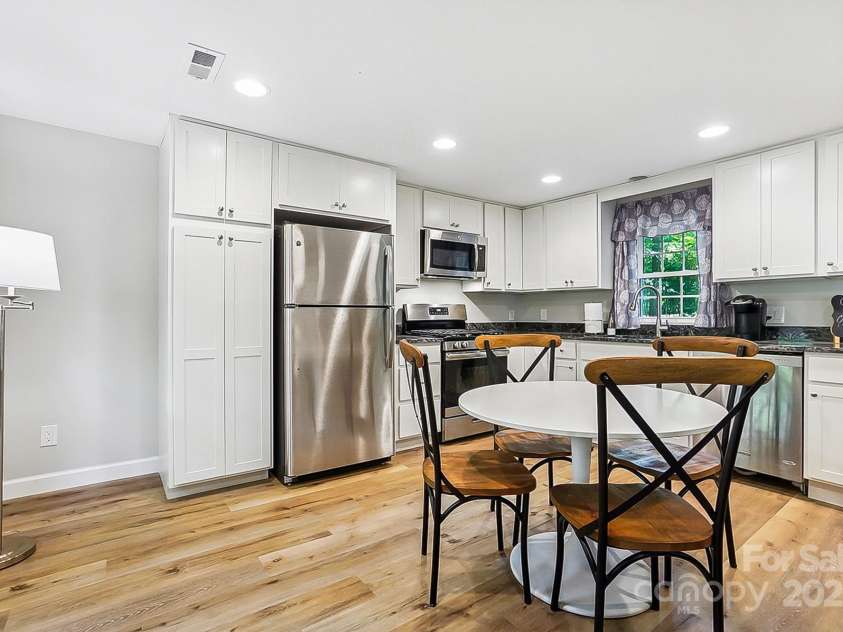 4485 River Oaks Road, Lake Wylie, SC 29710.  MLS# CAR4273028, YatesRealty ID 22521. Guest House.