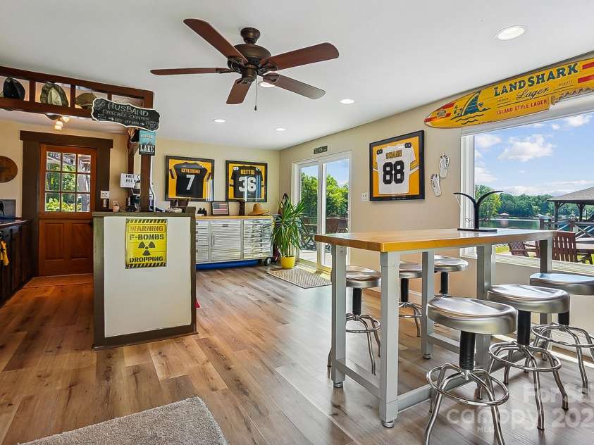 4485 River Oaks Road, Lake Wylie, SC 29710.  MLS# CAR4273028, YatesRealty ID 22521. Inside the Boathouse!