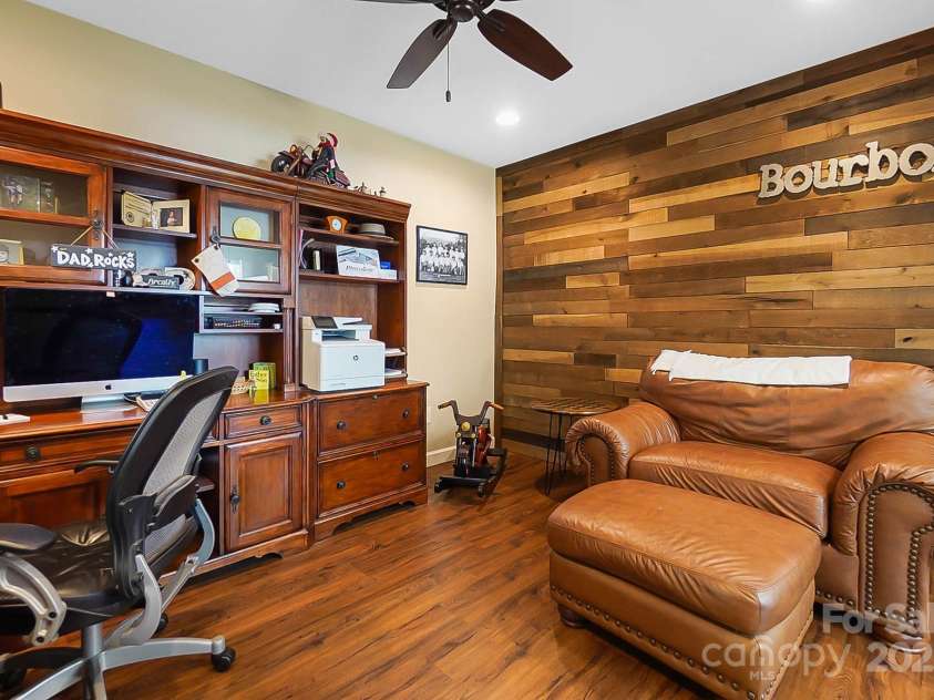 4485 River Oaks Road, Lake Wylie, SC 29710.  MLS# CAR4273028, YatesRealty ID 22521. Office in the main house.