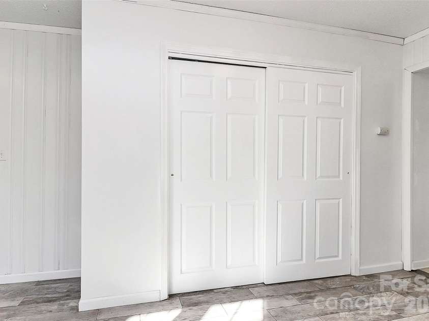 2111 Parkdale Avenue, Gastonia, NC 28052.  MLS# CAR4343385, YatesRealty ID 22522. 