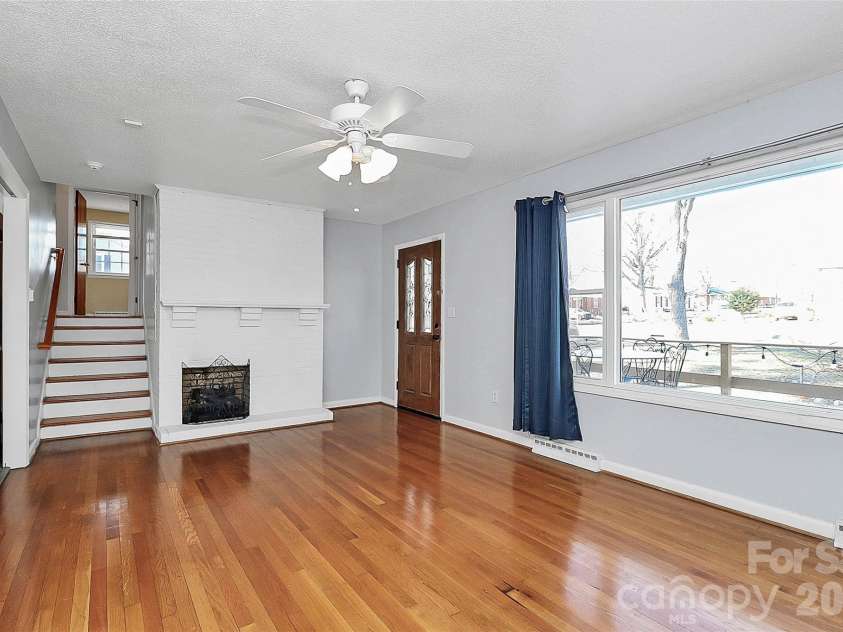 2111 Parkdale Avenue, Gastonia, NC 28052.  MLS# CAR4343385, YatesRealty ID 22522. 