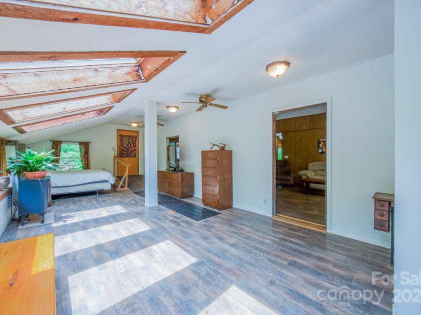 88 Bearwallow Road, Leicester, NC 28748.  MLS# CAR4153079, YatesRealty ID 22522. 