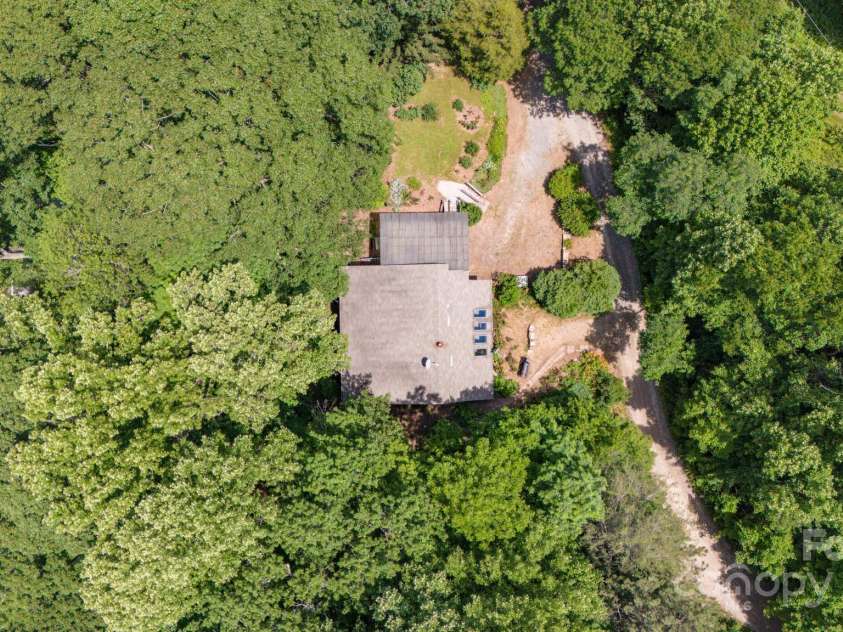 88 Bearwallow Road, Leicester, NC 28748.  MLS# CAR4153079, YatesRealty ID 22522. 