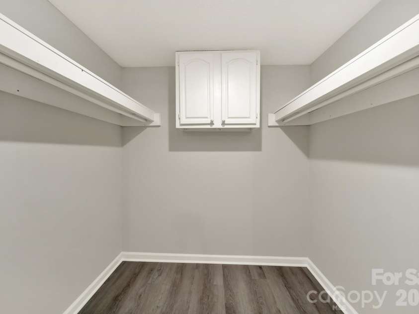 807 Evening Shade Lane, Gastonia, NC 28052.  MLS# CAR4379304, YatesRealty ID 22523. 