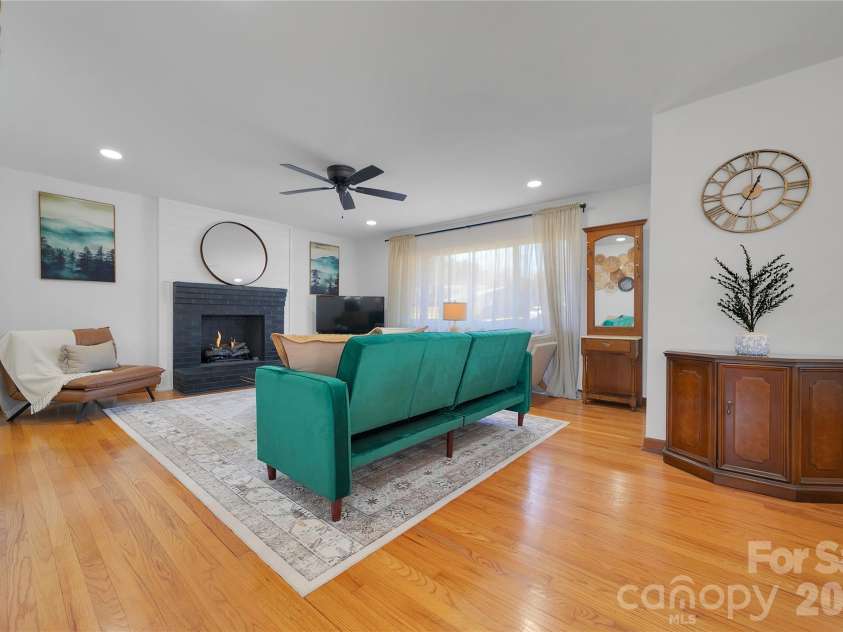 112 Allison Road, Brevard, NC 28712.  MLS# CAR4340676, YatesRealty ID 22524. 