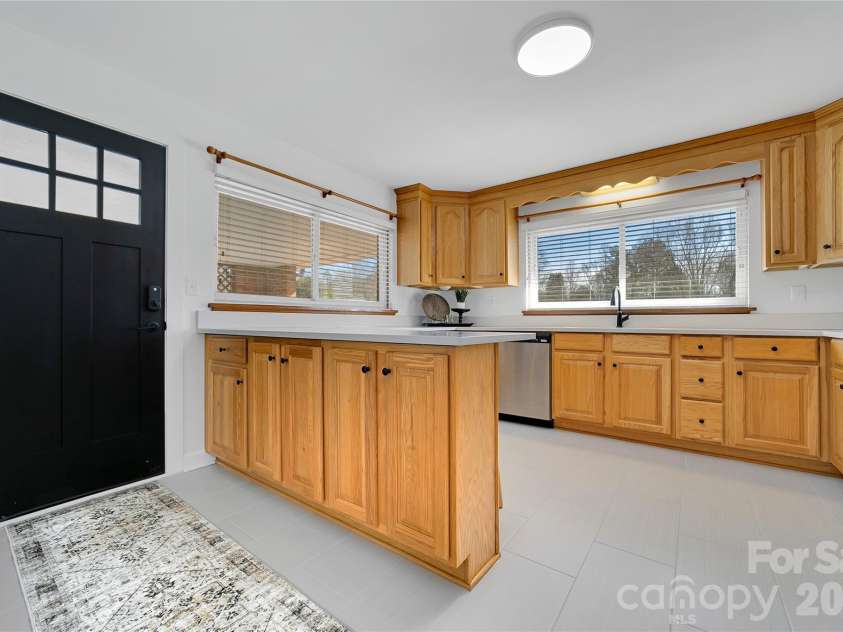 112 Allison Road, Brevard, NC 28712.  MLS# CAR4340676, YatesRealty ID 22524. 