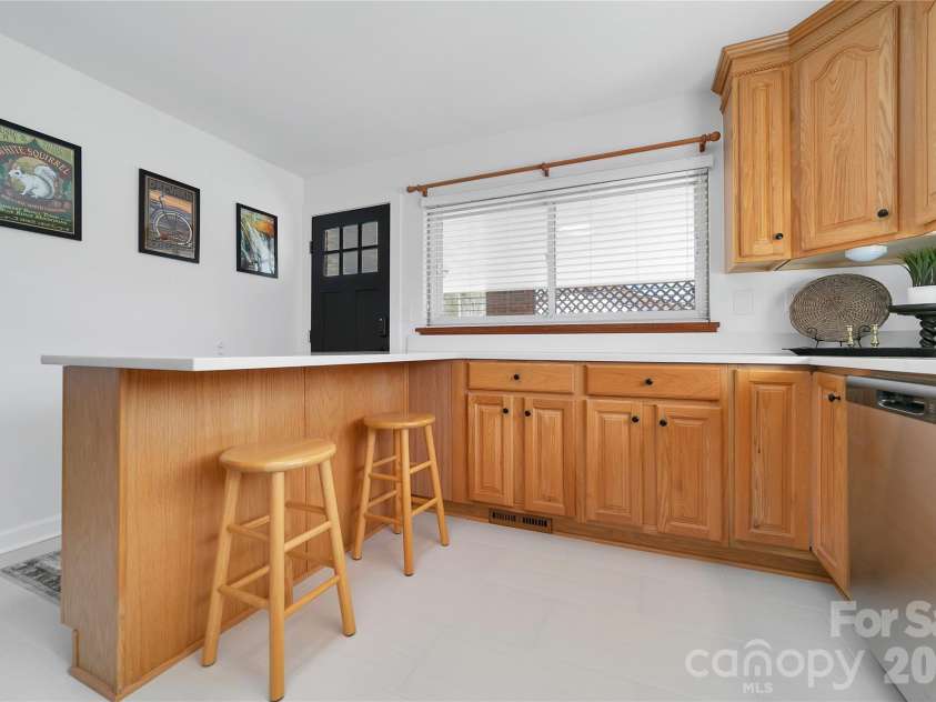 112 Allison Road, Brevard, NC 28712.  MLS# CAR4340676, YatesRealty ID 22524. 