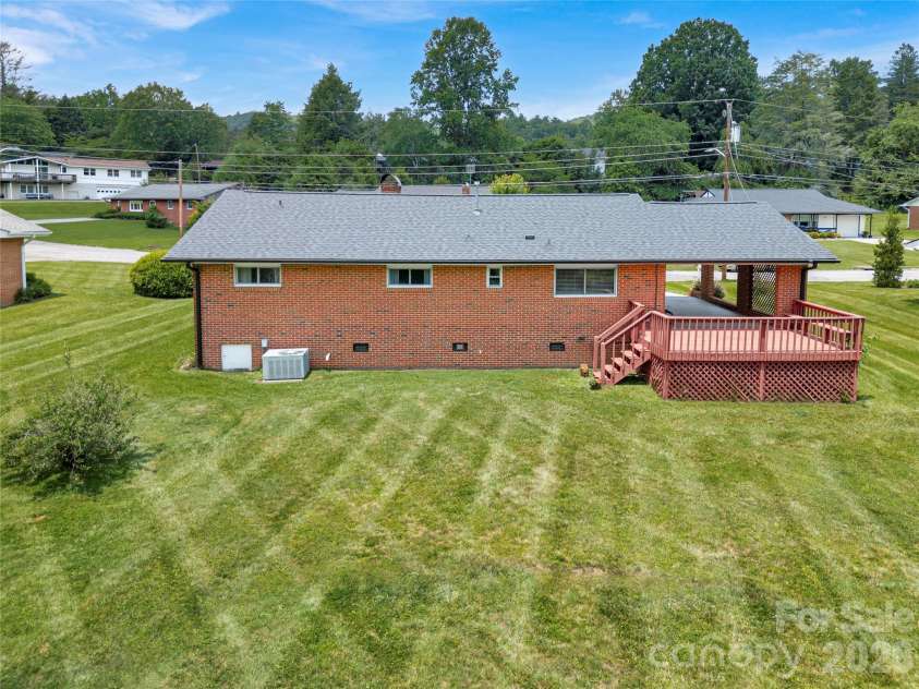 112 Allison Road, Brevard, NC 28712.  MLS# CAR4340676, YatesRealty ID 22524. 