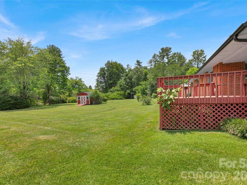 112 Allison Road, Brevard, NC 28712.  MLS# CAR4340676, YatesRealty ID 22524. 