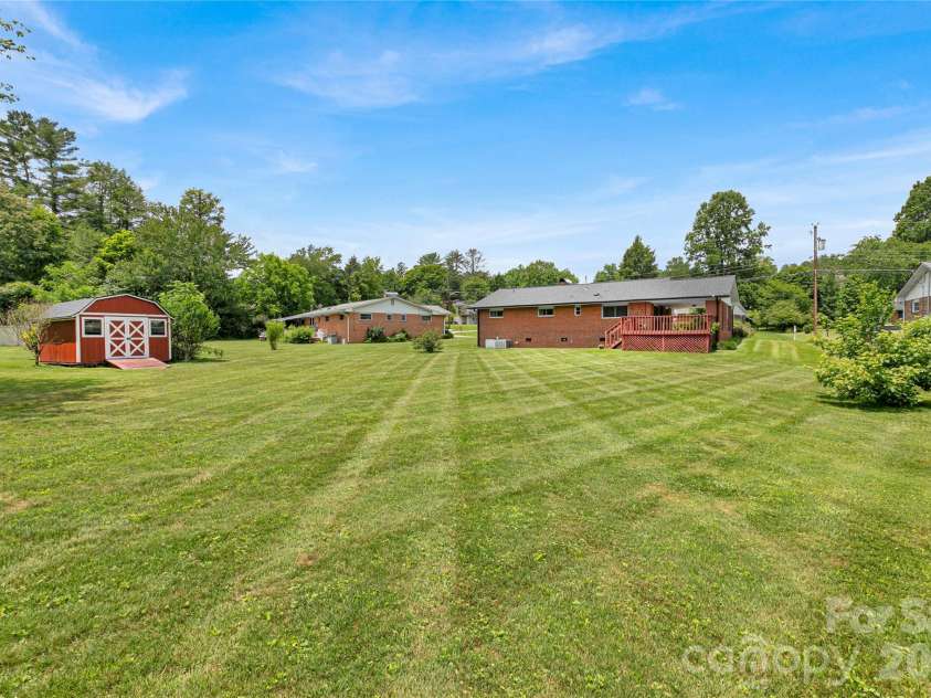 112 Allison Road, Brevard, NC 28712.  MLS# CAR4340676, YatesRealty ID 22524. 