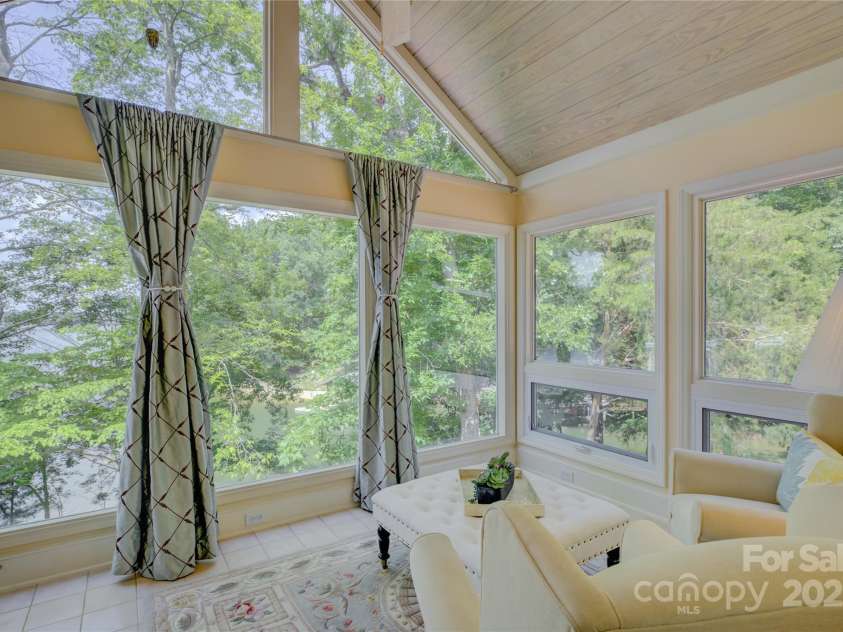 18205 Royal Oak Road, Charlotte, NC 28278.  MLS# CAR4269579, YatesRealty ID 22524. 