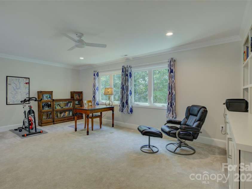 18205 Royal Oak Road, Charlotte, NC 28278.  MLS# CAR4269579, YatesRealty ID 22524. 