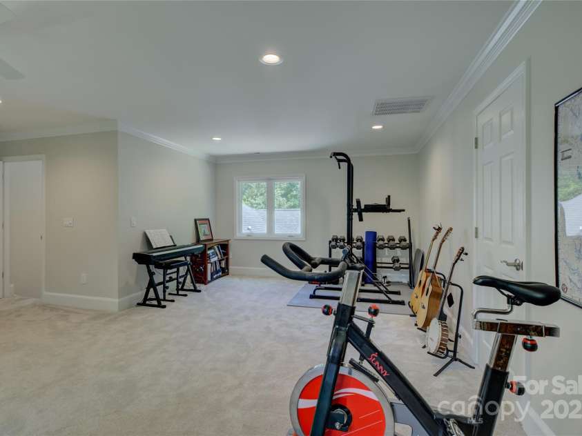 18205 Royal Oak Road, Charlotte, NC 28278.  MLS# CAR4269579, YatesRealty ID 22524. 