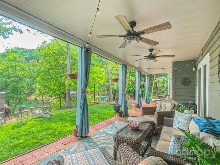 18205 Royal Oak Road, Charlotte, NC 28278.  MLS# CAR4269579, YatesRealty ID 22524. 