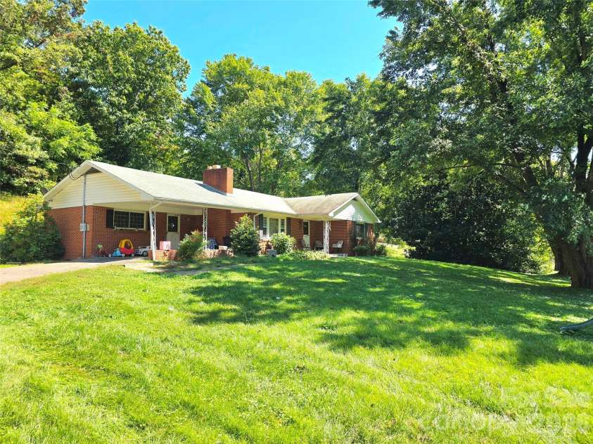 1797 Calvin Edney Road, Mars Hill, NC 28754.  MLS# CAR4352100, YatesRealty ID 22525. 