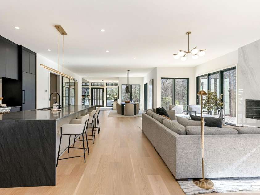 2832 Arcadia Avenue, Charlotte, NC 28209.  MLS# CAR4217335, YatesRealty ID 22525. Kitchen