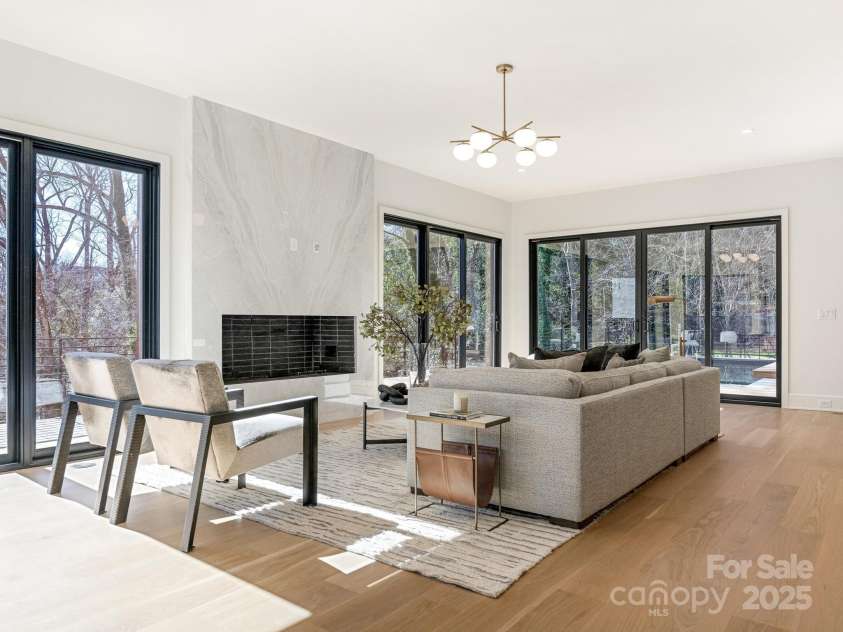 2832 Arcadia Avenue, Charlotte, NC 28209.  MLS# CAR4217335, YatesRealty ID 22525. Living Room