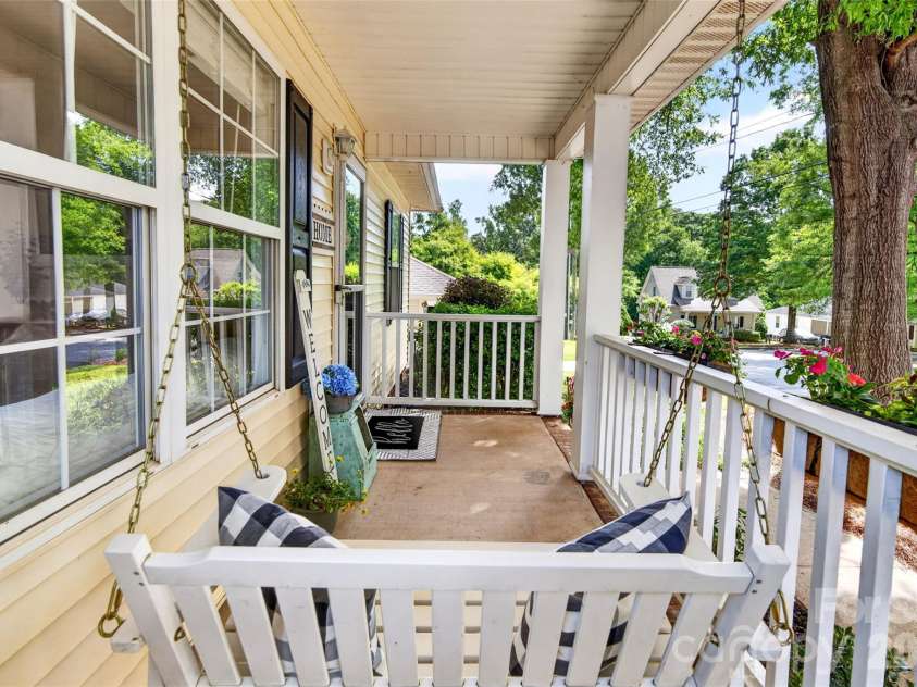 235 6th Street, Belmont, NC 28012.  MLS# CAR4379593, YatesRealty ID 22526. 