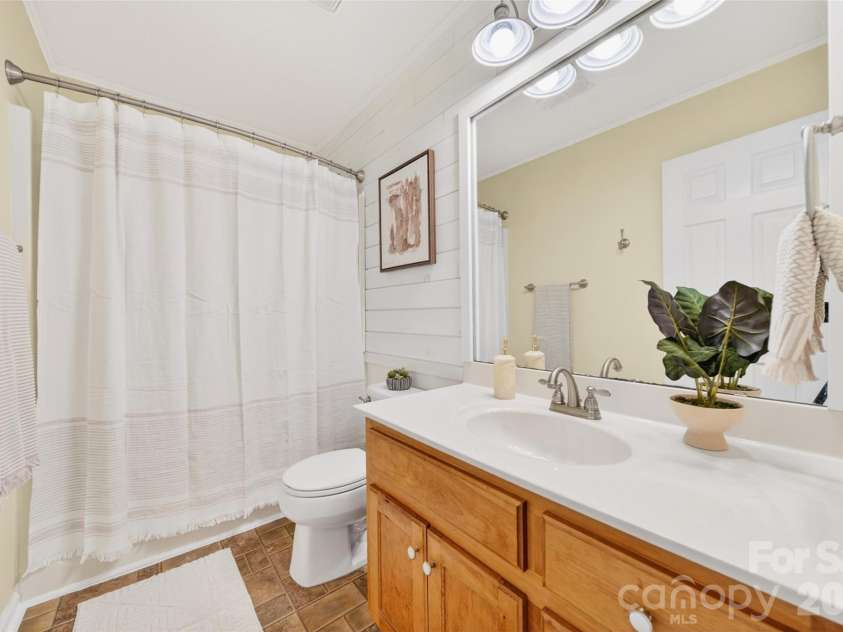 235 6th Street, Belmont, NC 28012.  MLS# CAR4379593, YatesRealty ID 22526. 