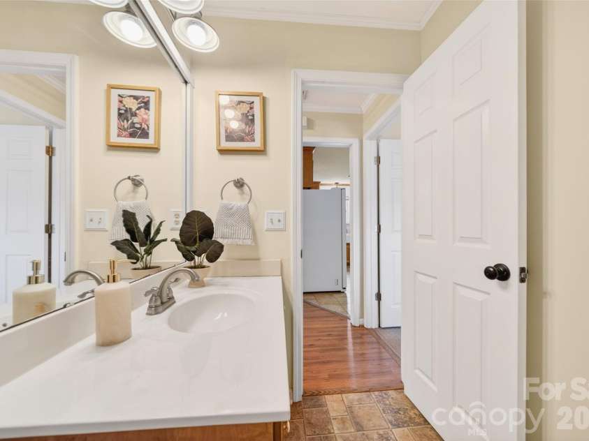 235 6th Street, Belmont, NC 28012.  MLS# CAR4379593, YatesRealty ID 22526. 