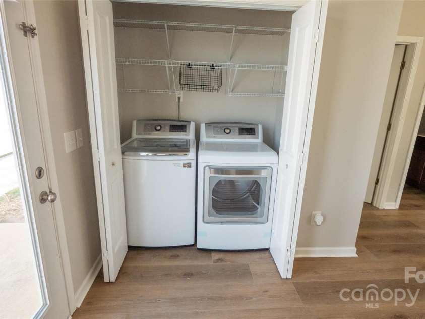 101 Ferncliff Drive, Mount Holly, NC 28120.  MLS# CAR4245691, YatesRealty ID 22528. 