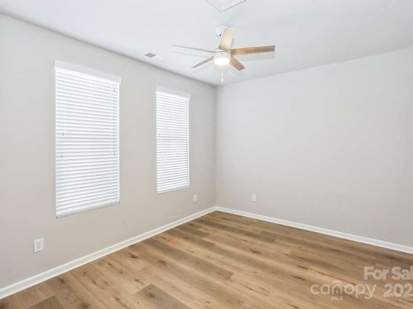 101 Ferncliff Drive, Mount Holly, NC 28120.  MLS# CAR4245691, YatesRealty ID 22528. 