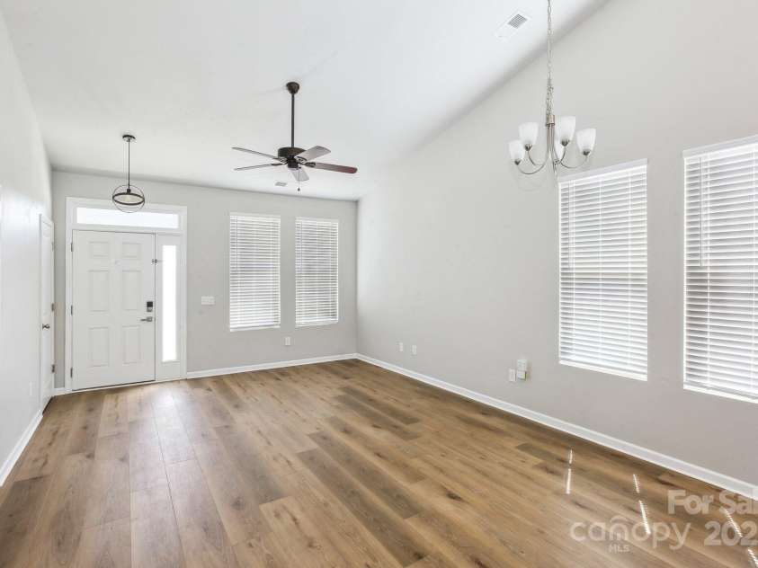 101 Ferncliff Drive, Mount Holly, NC 28120.  MLS# CAR4245691, YatesRealty ID 22528. 