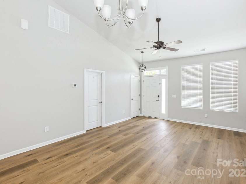 101 Ferncliff Drive, Mount Holly, NC 28120.  MLS# CAR4245691, YatesRealty ID 22528. 