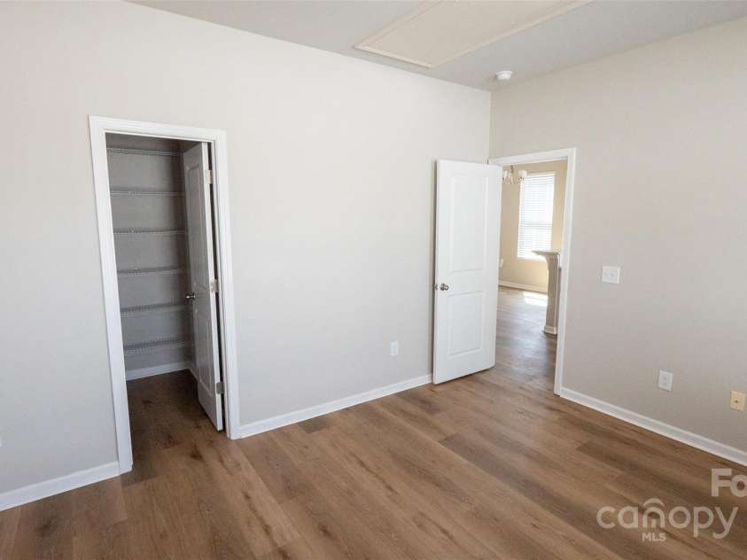 101 Ferncliff Drive, Mount Holly, NC 28120.  MLS# CAR4245691, YatesRealty ID 22528. 