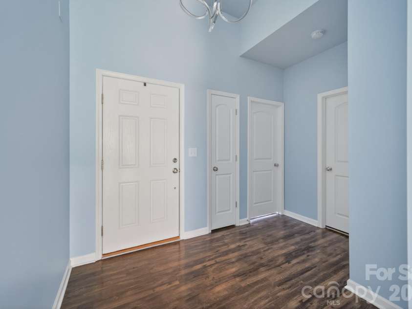 202 Paradise Hills Circle, Mooresville, NC 28115.  MLS# CAR4329082, YatesRealty ID 22528. 