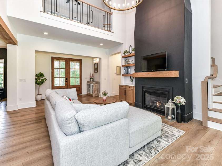 167 Greenbay Road, Mooresville, NC 28117.  MLS# CAR4258264, YatesRealty ID 22529. 