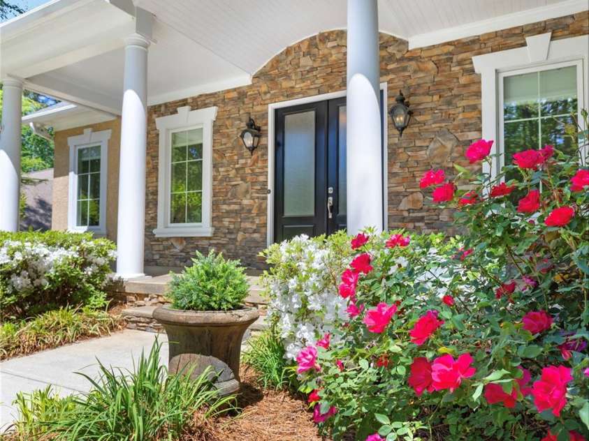 7967 Glen Abbey Circle, Stanley, NC 28164.  MLS# CAR4336818, YatesRealty ID 22529. 