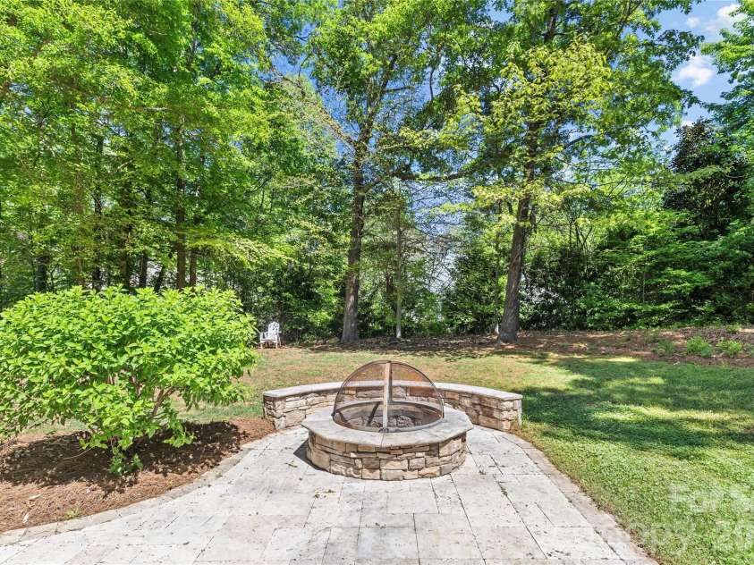 7967 Glen Abbey Circle, Stanley, NC 28164.  MLS# CAR4336818, YatesRealty ID 22529. 