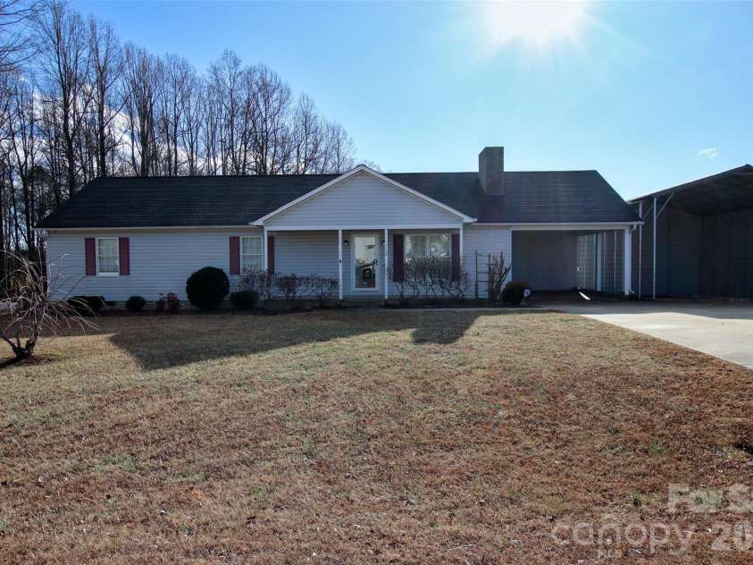 112 Wind Terrace Court, Lexington, NC 27295.  MLS# CAR4340610, YatesRealty ID 22530. 